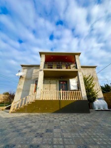 7 sot həyət / bağ evi