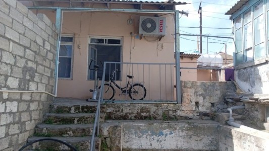 2 sot həyət / bağ evi