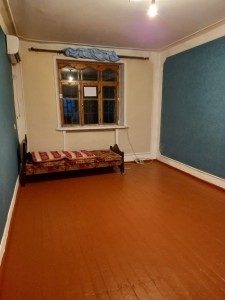 4 otaqlı köhnə tikili