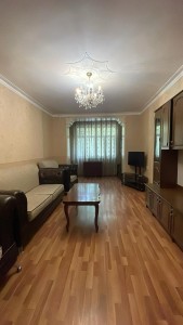 3 otaqlı köhnə tikili