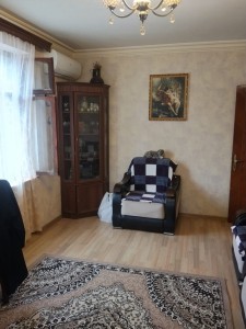 2 otaqlı köhnə tikili