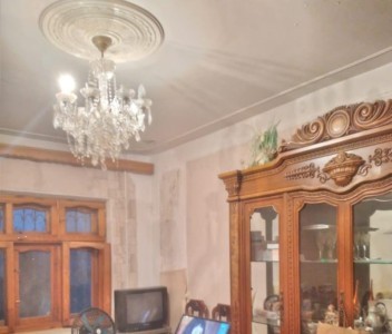 2 otaqlı köhnə tikili