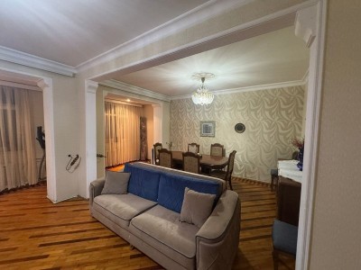 4 otaqlı köhnə tikili