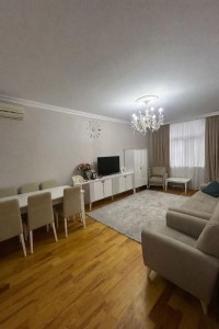 2 otaqlı köhnə tikili